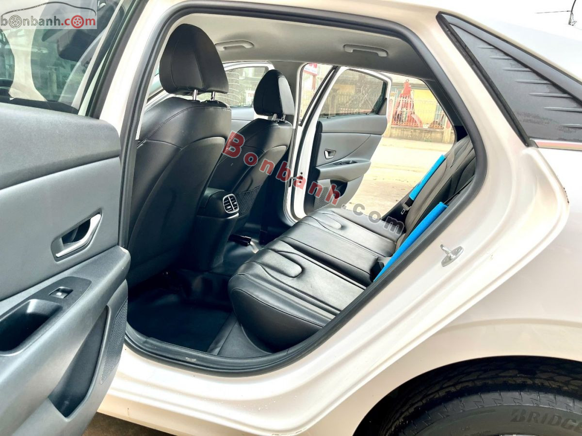 Bán ô tô Hyundai Elantra 1.6 AT Đặc biệt - 2024 - xe cũ