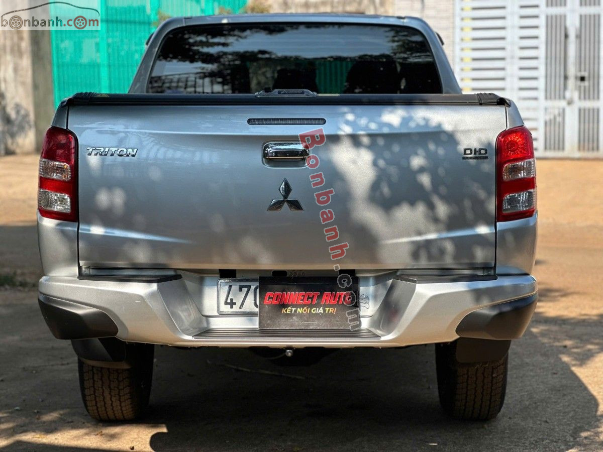 Bán ô tô Mitsubishi Triton 4x4 AT Mivec - 2017 - xe cũ