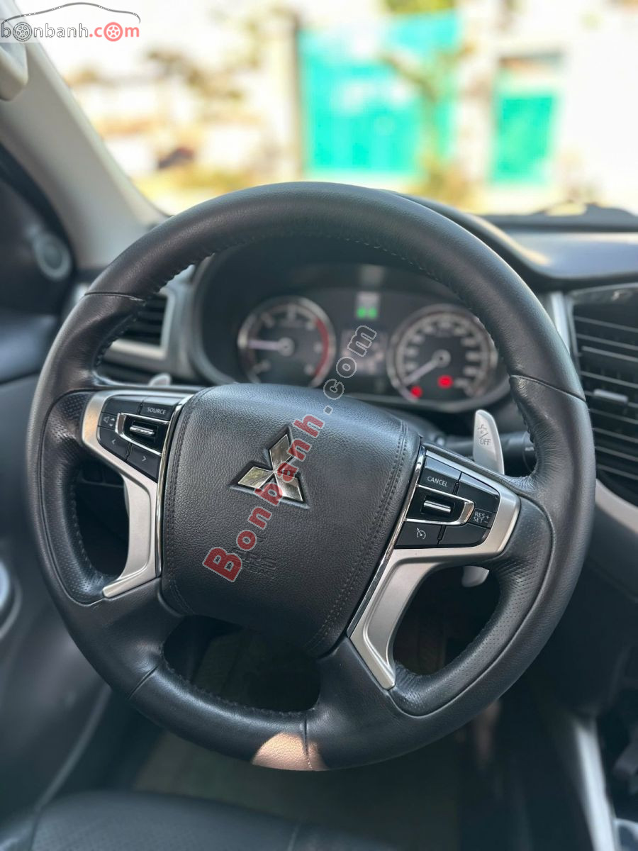 Bán ô tô Mitsubishi Triton 4x4 AT Mivec - 2017 - xe cũ