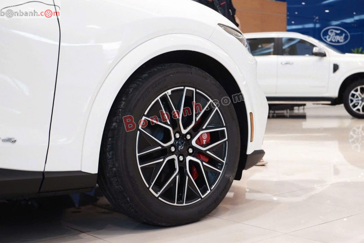 Bán ô tô Ford Mustang Mach-E Premium AWD - 2025 - xe mới