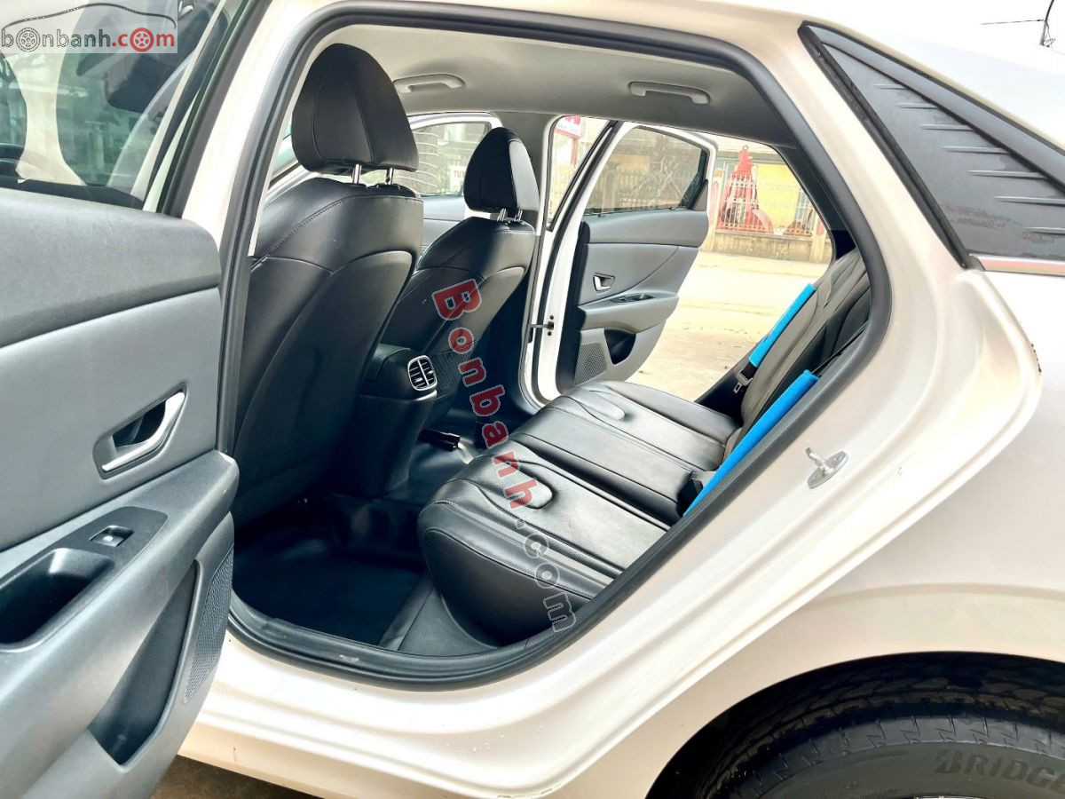 Bán ô tô Hyundai Elantra 1.6 AT Đặc biệt - 2024 - xe cũ