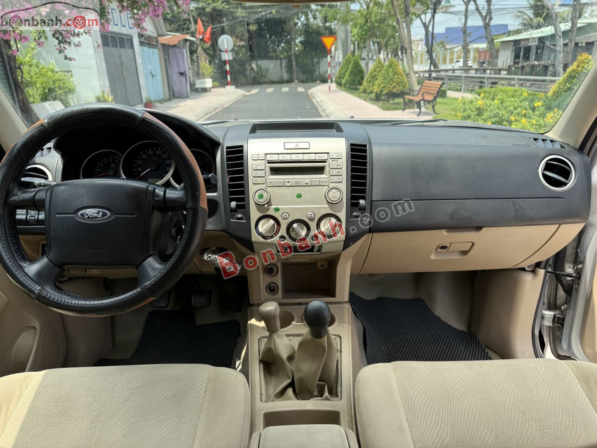 Bán ô tô Ford Everest 2.6L 4x4 MT - 2011 - xe cũ
