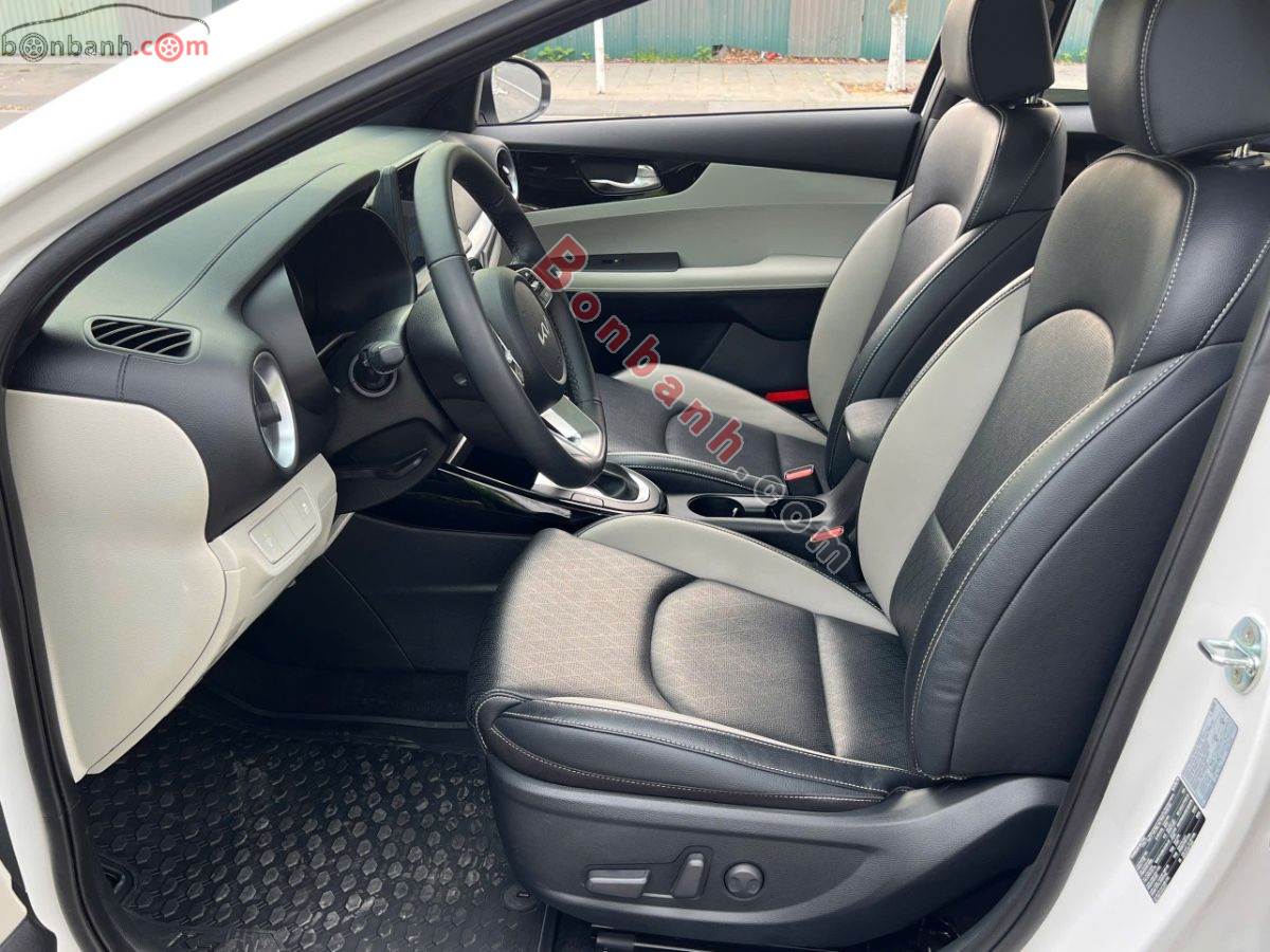 Bán ô tô Kia K3 Luxury 1.6 AT - 2025 - xe cũ