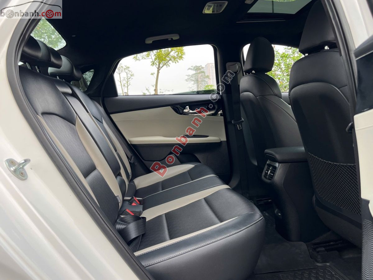 Bán ô tô Kia K3 Luxury 1.6 AT - 2025 - xe cũ