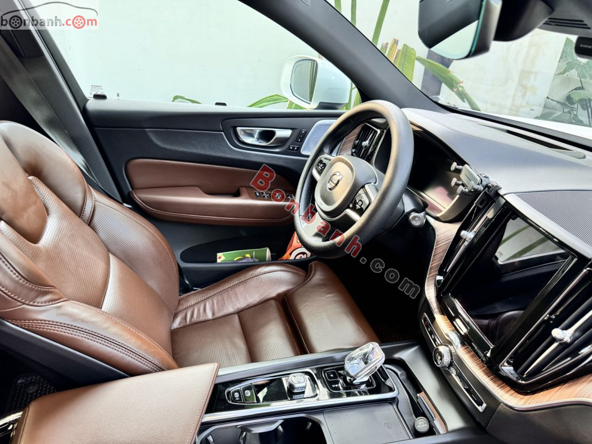 Bán ô tô Volvo XC60 Ultimate Bright B6 AWD - 2022 - xe cũ