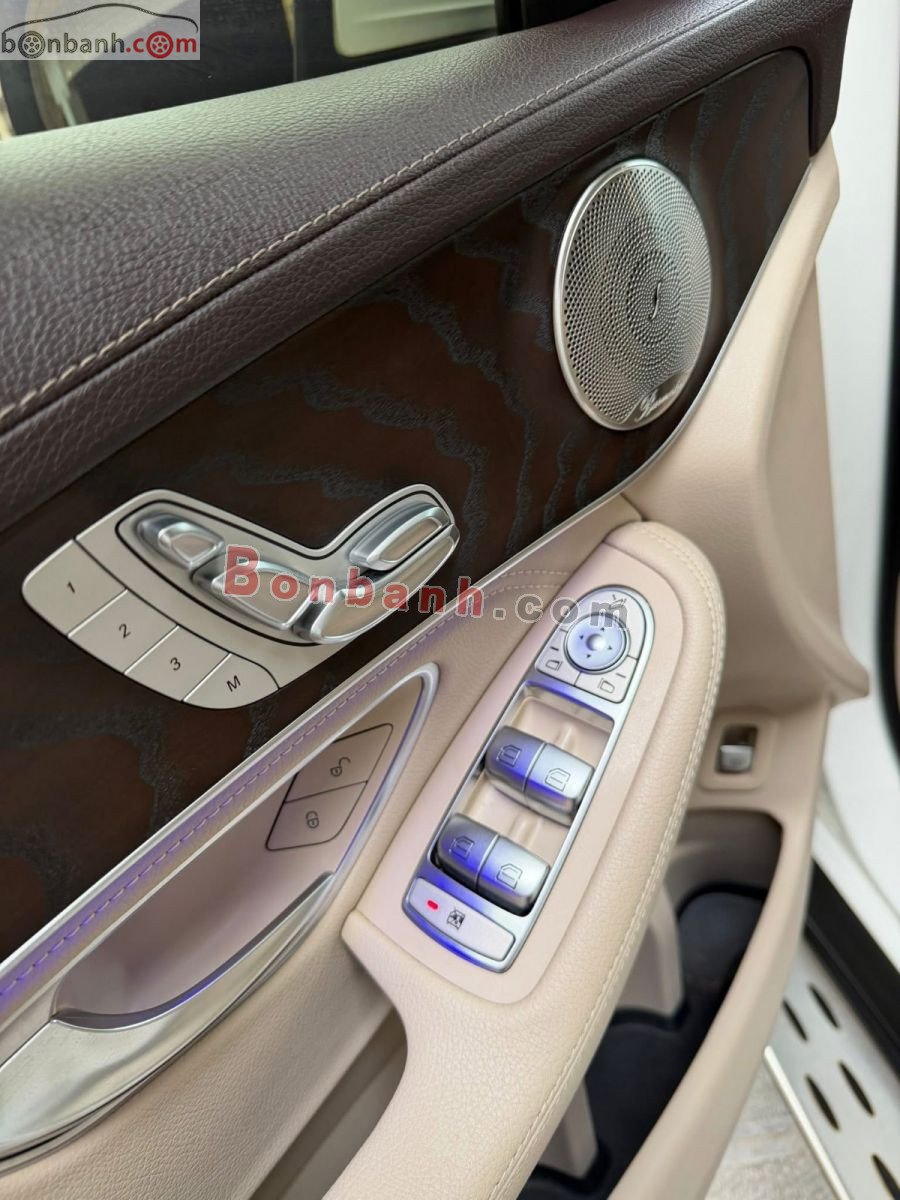 Bán ô tô Mercedes Benz GLC 200 4Matic - 2021 - xe cũ