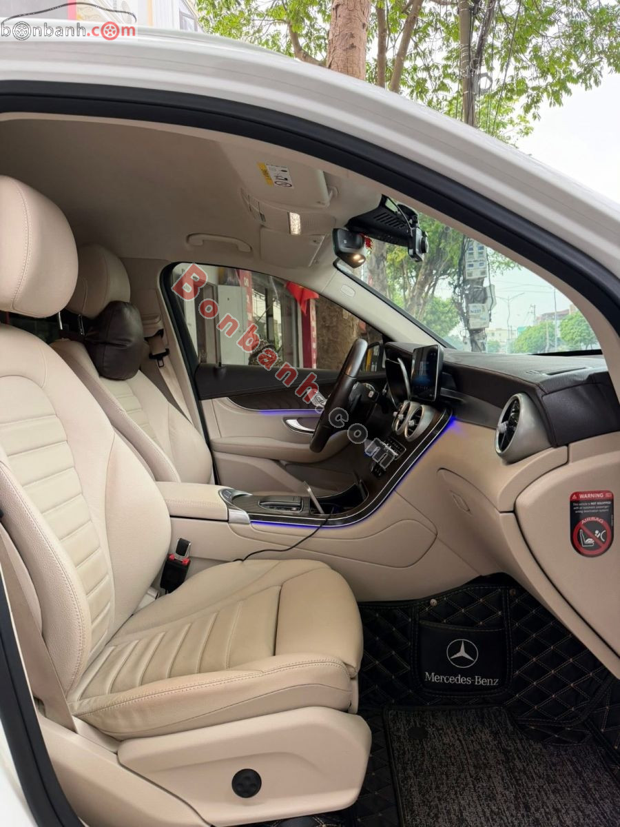 Bán ô tô Mercedes Benz GLC 200 4Matic - 2021 - xe cũ