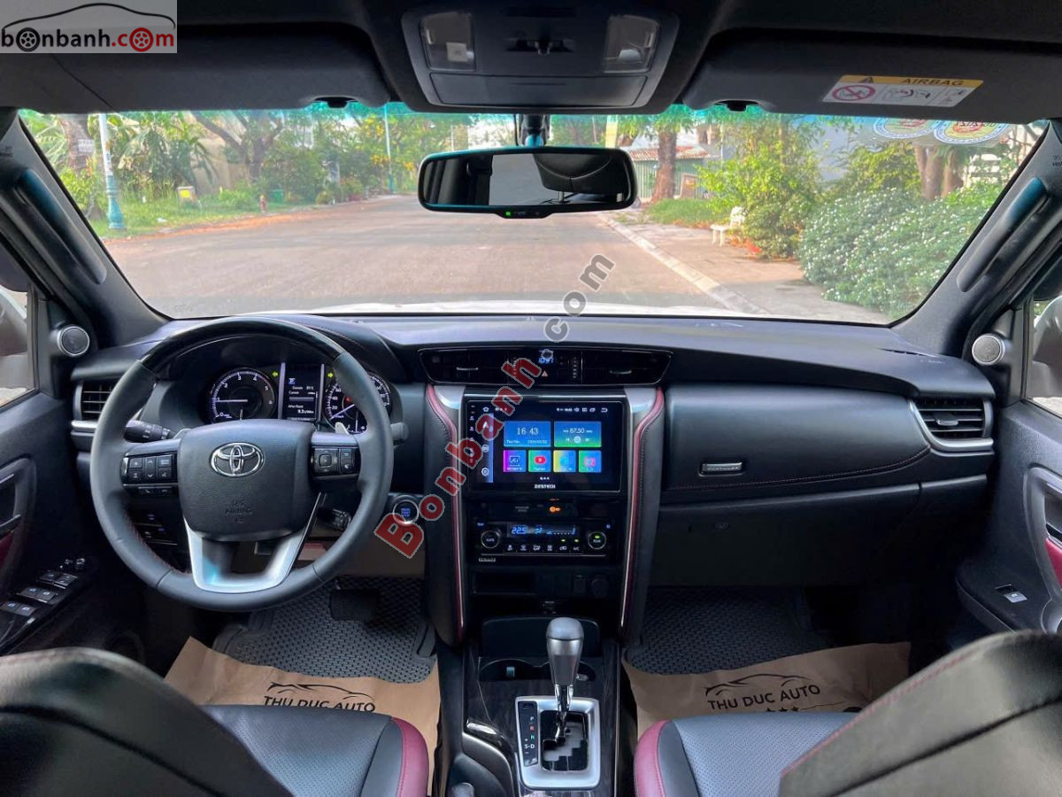 Bán ô tô Toyota Fortuner 2.4G 4x2 AT Legender - 2021 - xe cũ