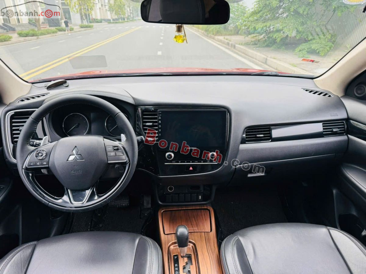 Bán ô tô Mitsubishi Outlander 2.0 CVT - 2020 - xe cũ