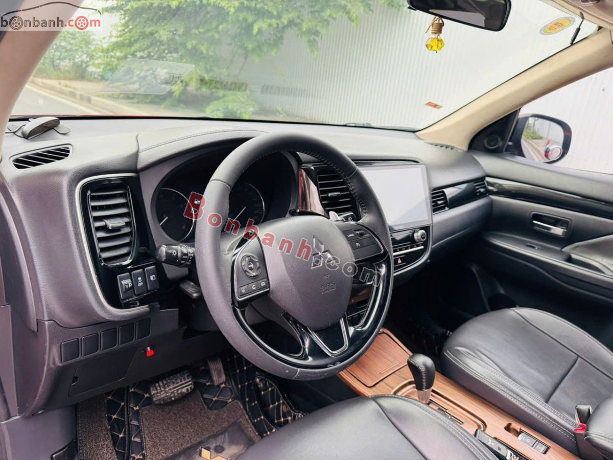 Bán ô tô Mitsubishi Outlander 2.0 CVT - 2020 - xe cũ