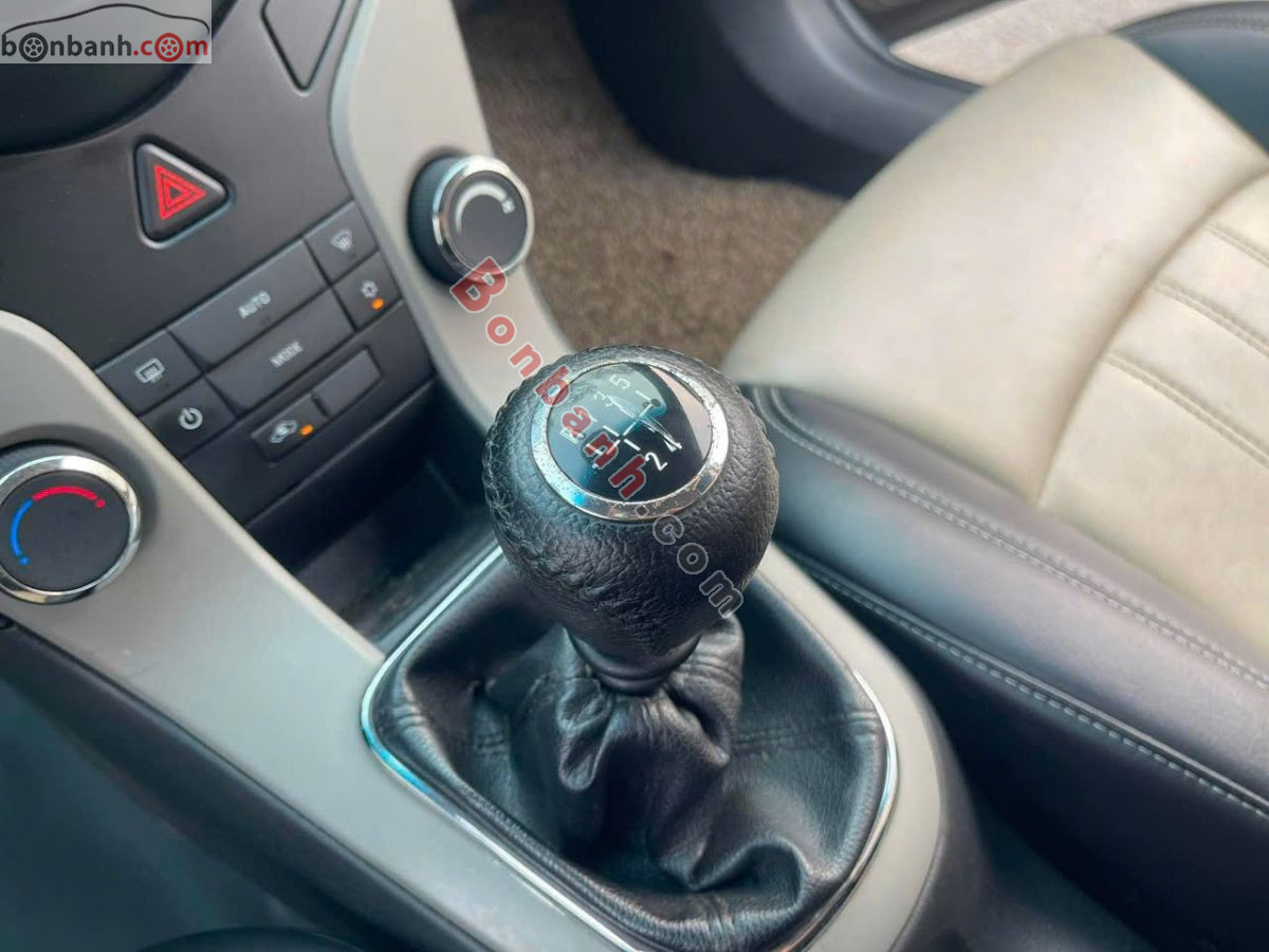 Bán ô tô Chevrolet Cruze LT 1.6 MT - 2016 - xe cũ