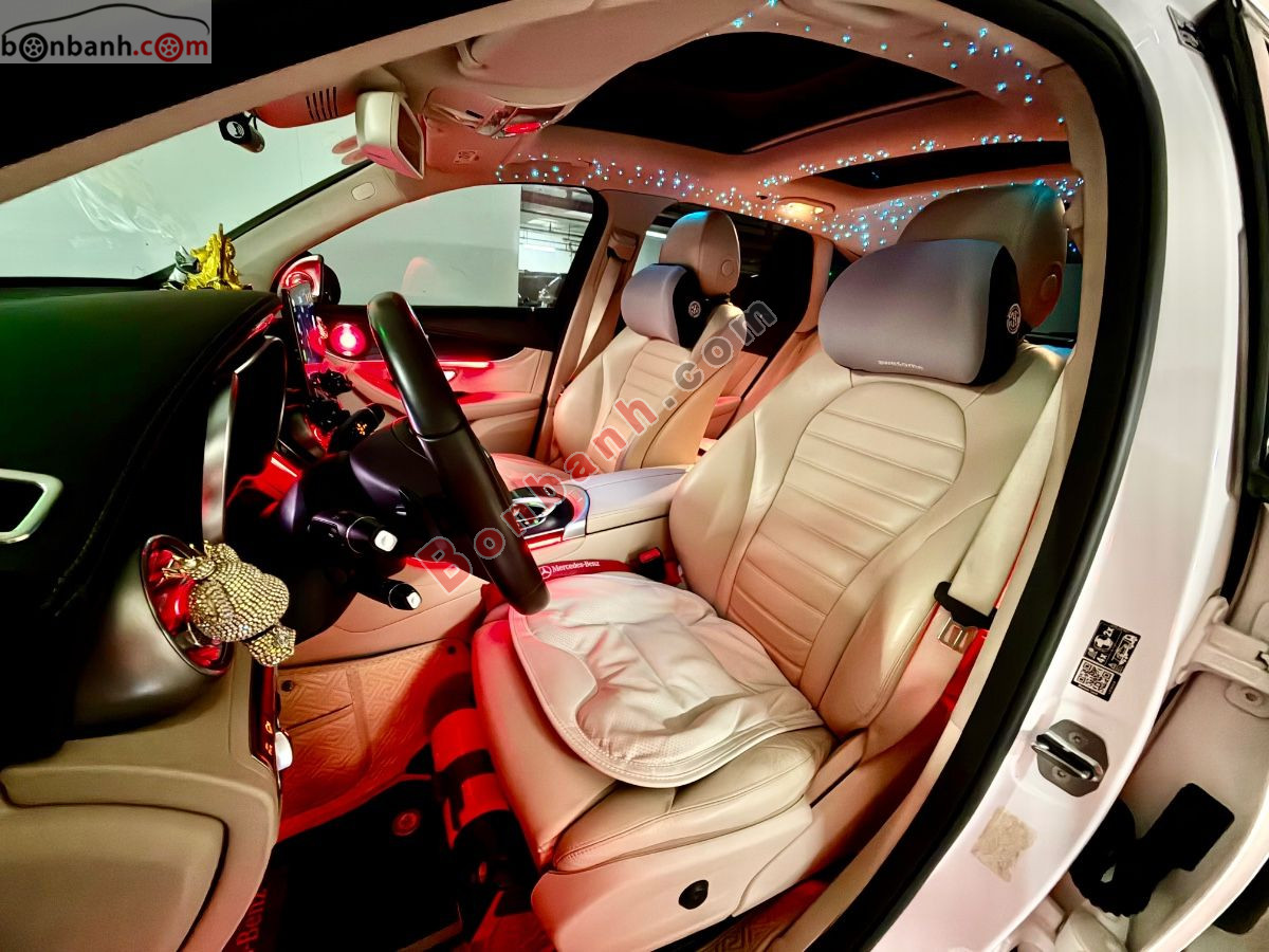 Bán ô tô Mercedes Benz GLC 300 4Matic - 2019 - xe cũ