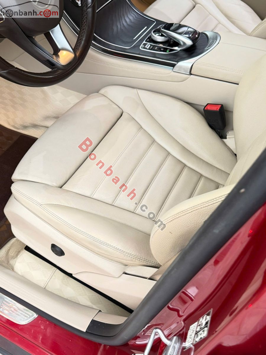 Bán ô tô Mercedes Benz GLC 300 4Matic - 2018 - xe cũ