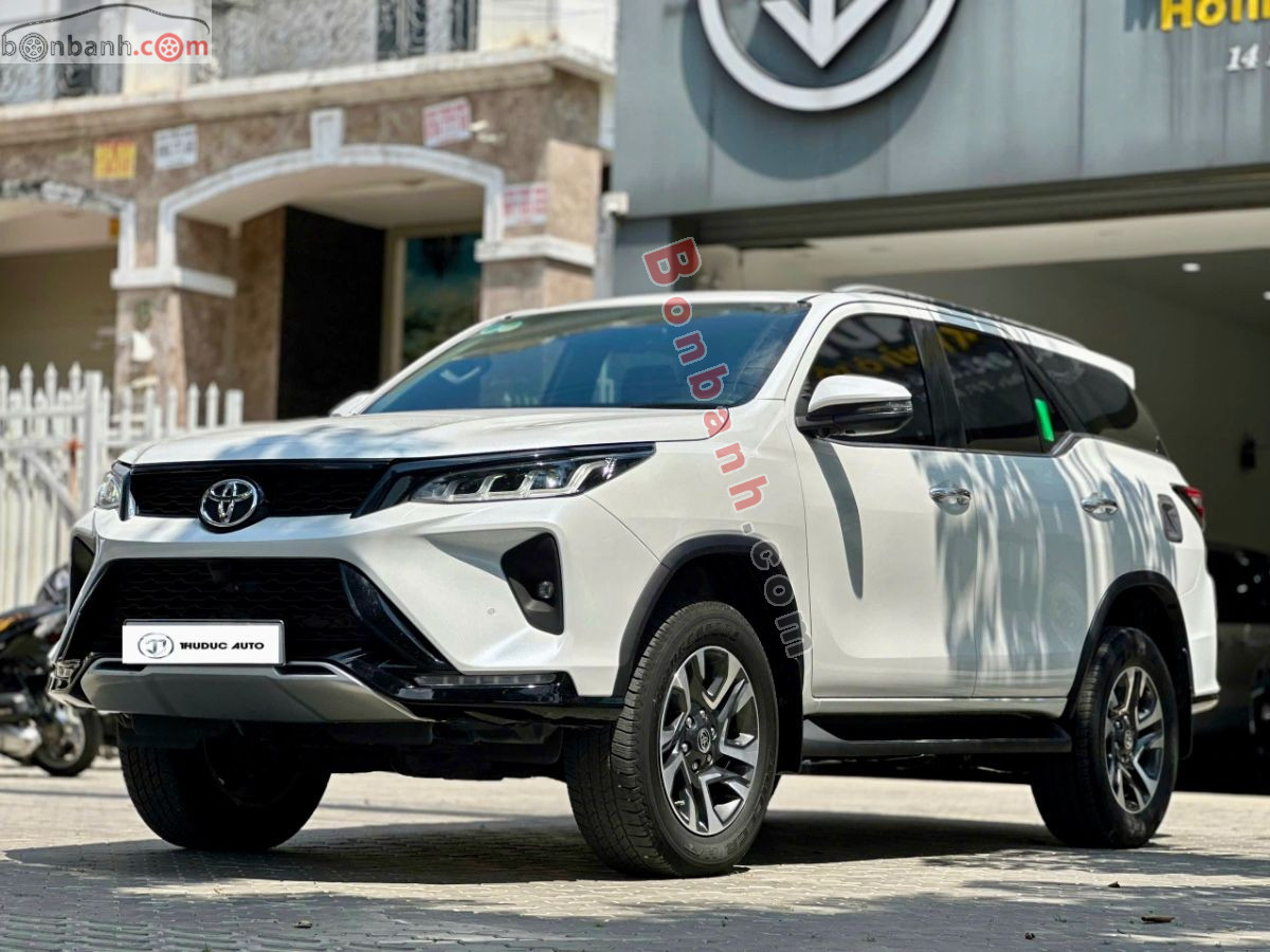 Bán ô tô Toyota Fortuner 2.4G 4x2 AT Legender - 2021 - xe cũ