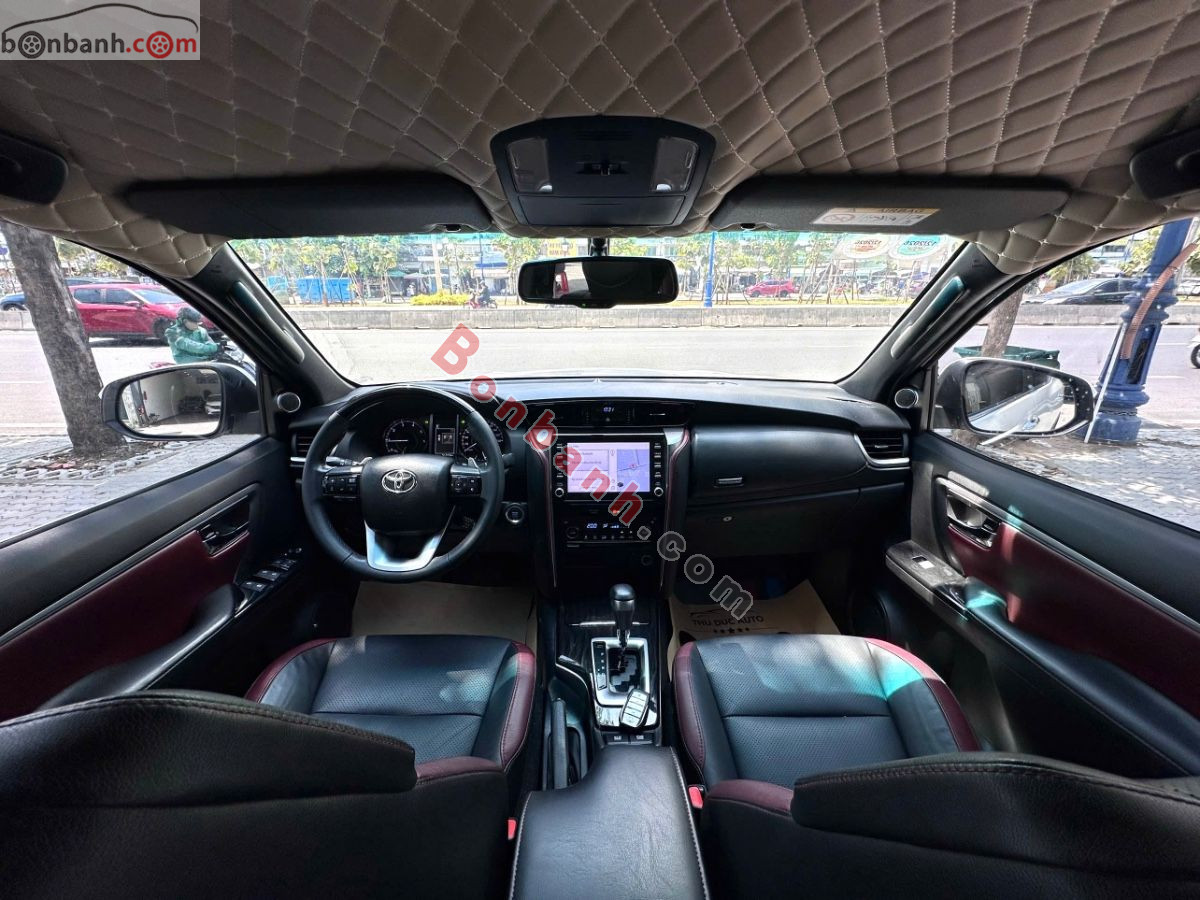 Bán ô tô Toyota Fortuner 2.4G 4x2 AT Legender - 2021 - xe cũ