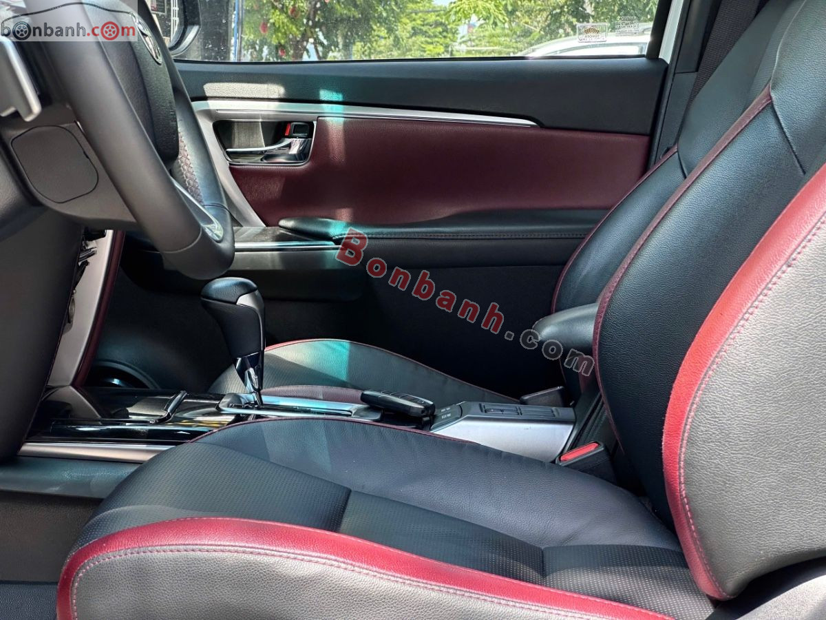 Bán ô tô Toyota Fortuner 2.4G 4x2 AT Legender - 2021 - xe cũ