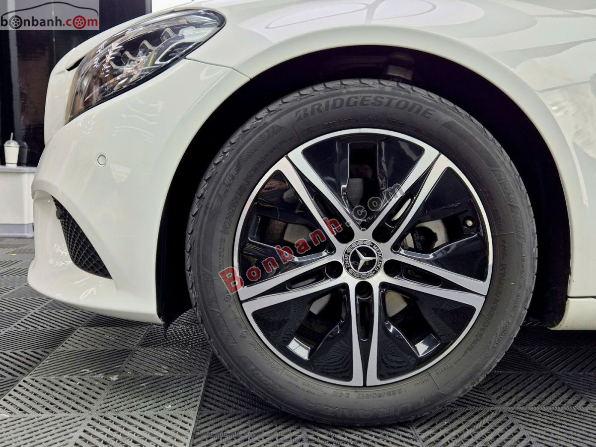 Bán ô tô Mercedes Benz C class C180 - 2019 - xe cũ