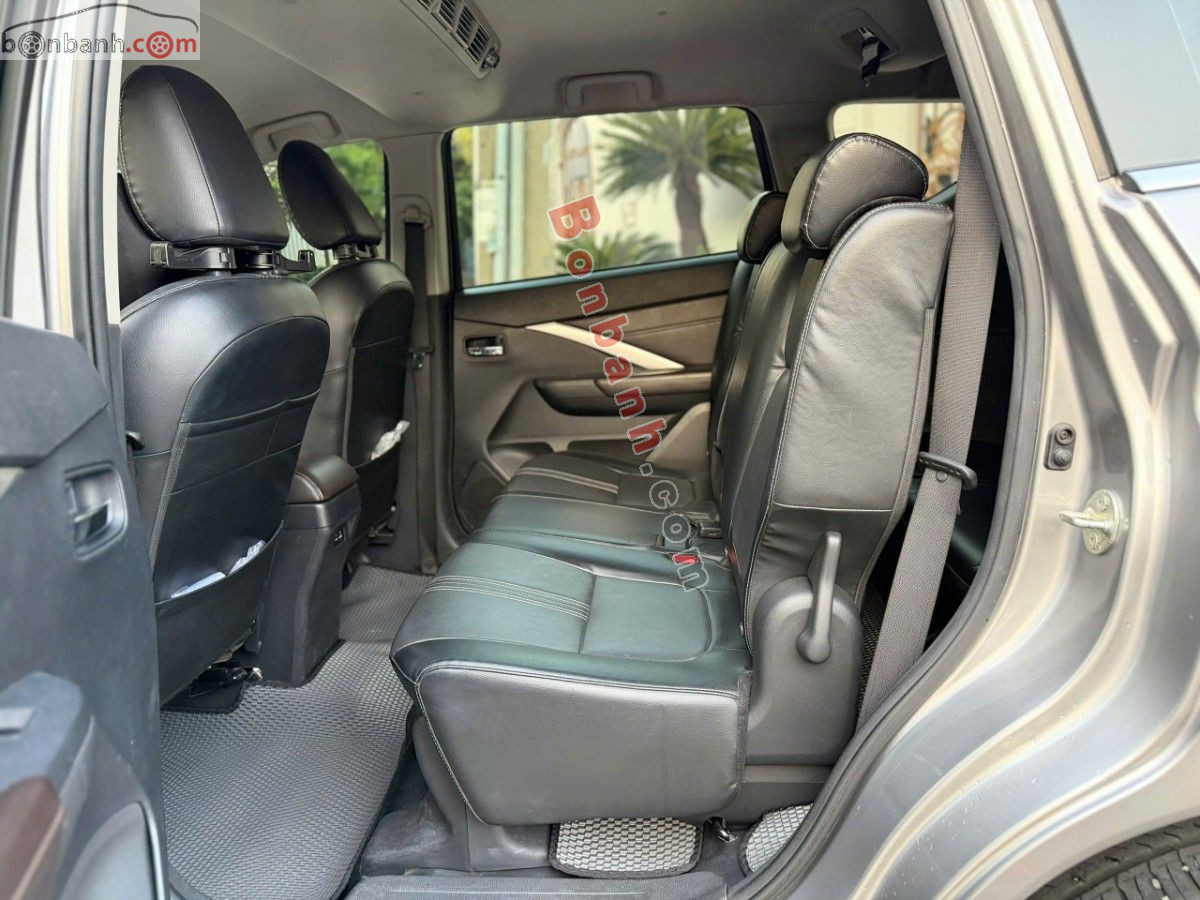 Bán ô tô Mitsubishi Xpander Premium 1.5 AT - 2022 - xe cũ