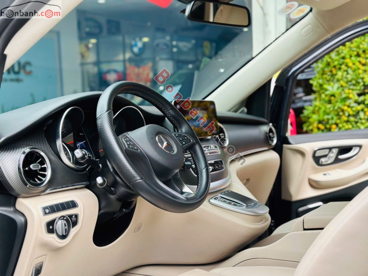 Bán ô tô Mercedes Benz V class V250 AMG - 2022 - xe cũ