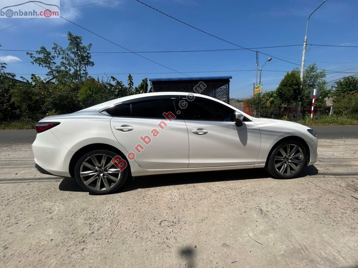 Bán ô tô Mazda 6 Signature Premium 2.5 AT - 2022 - xe cũ