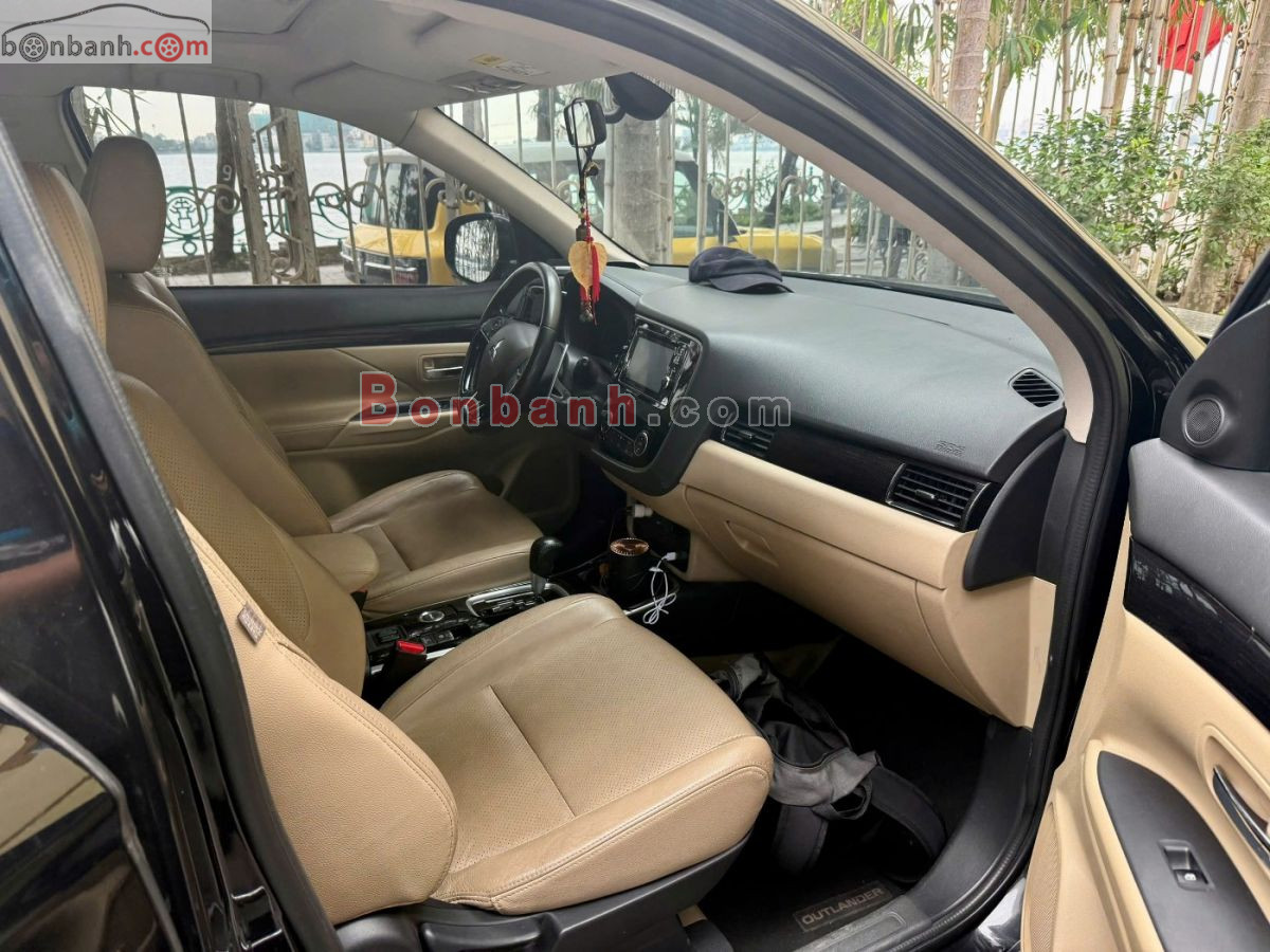 Bán ô tô Mitsubishi Outlander 2.4 CVT Premium - 2018 - xe cũ