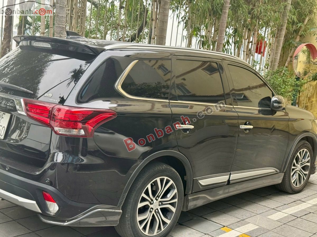 Bán ô tô Mitsubishi Outlander 2.4 CVT Premium - 2018 - xe cũ