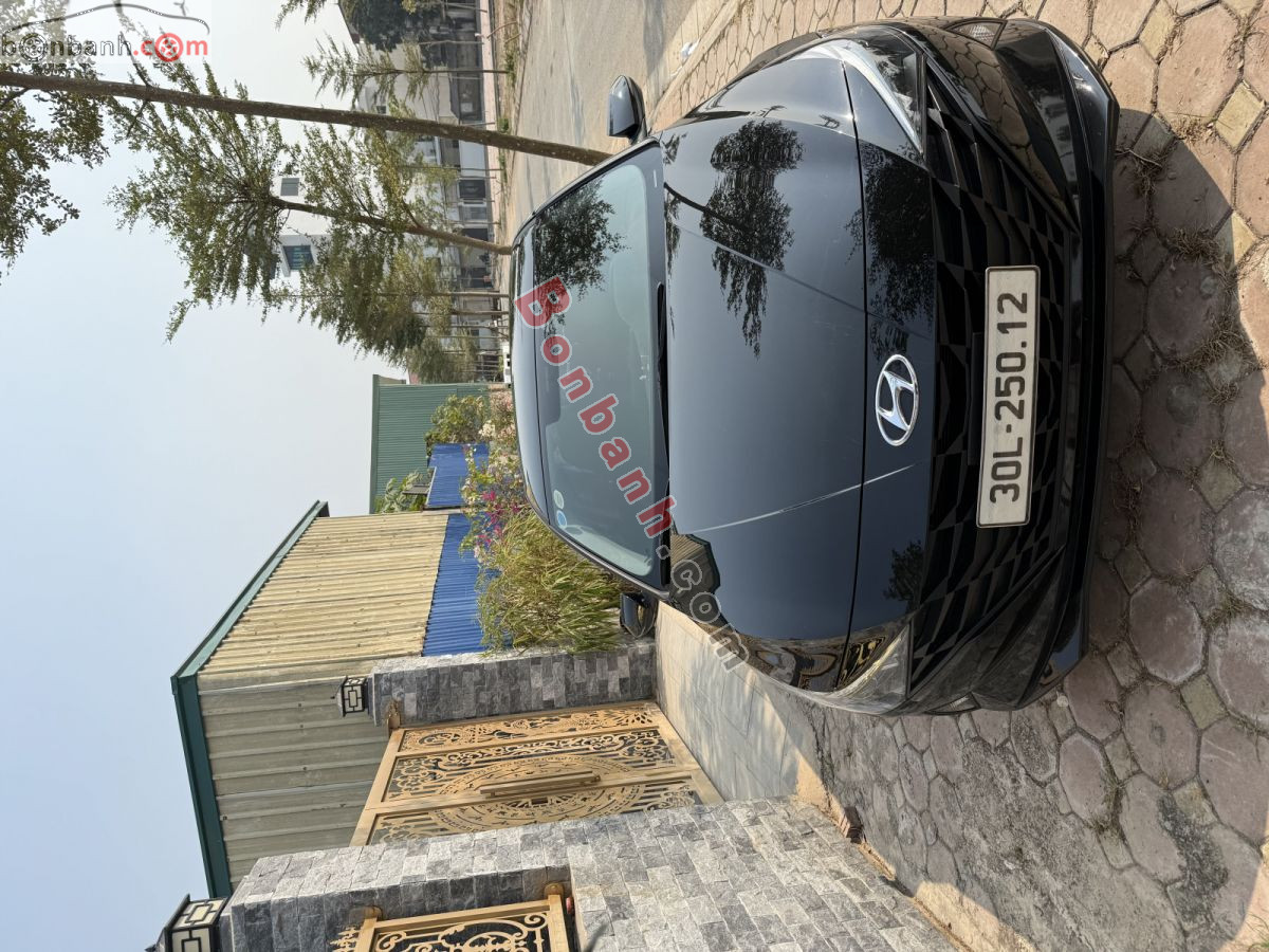 Bán ô tô Hyundai Elantra 1.6 AT Tiêu chuẩn - 2022 - xe cũ