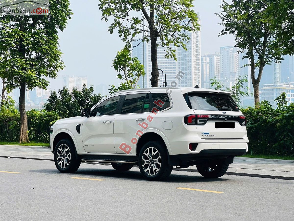 Bán ô tô Ford Everest Titanium 2.0L 4x2 AT - 2024 - xe cũ