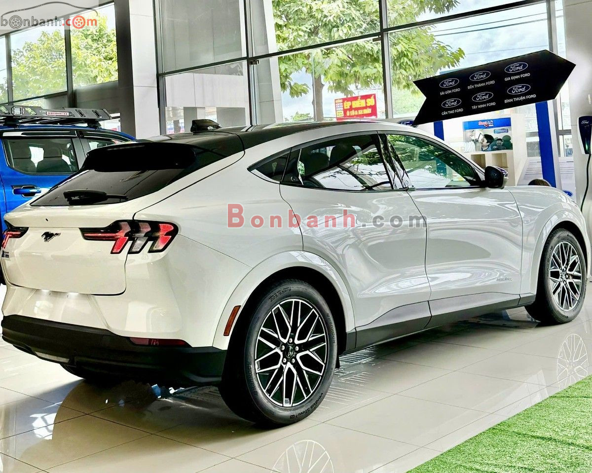 Bán ô tô Ford Mustang Mach-E Premium AWD - 2025 - xe mới