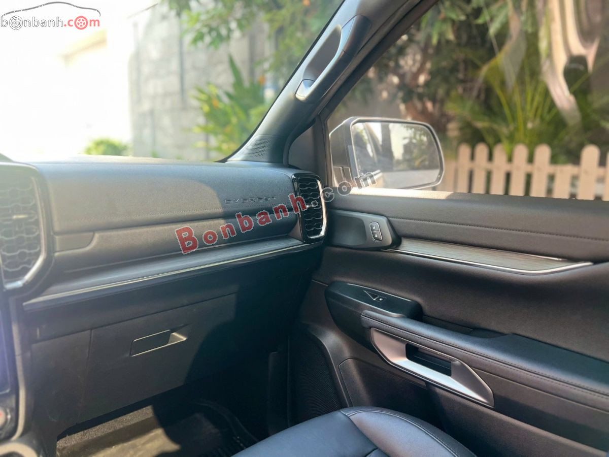 Bán ô tô Ford Everest Titanium 2.0L 4x2 AT - 2025 - xe cũ