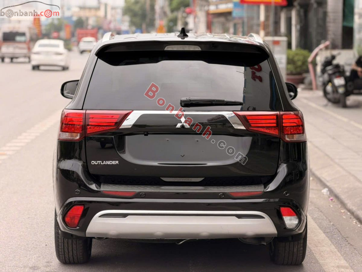 Bán ô tô Mitsubishi Outlander Premium 2.0 CVT - 2022 - xe cũ
