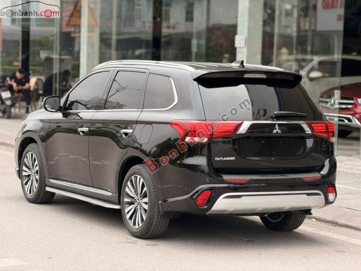 Bán ô tô Mitsubishi Outlander Premium 2.0 CVT - 2022 - xe cũ