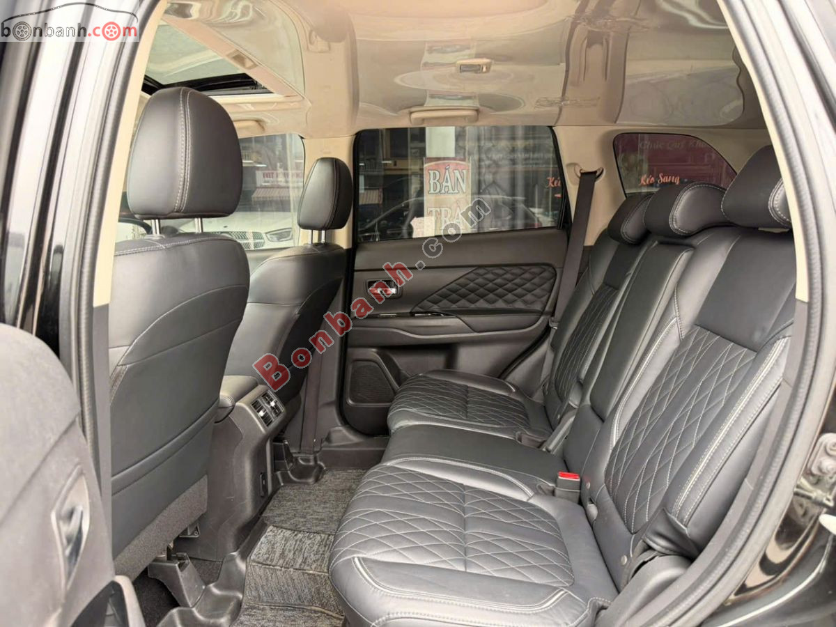 Bán ô tô Mitsubishi Outlander Premium 2.0 CVT - 2022 - xe cũ