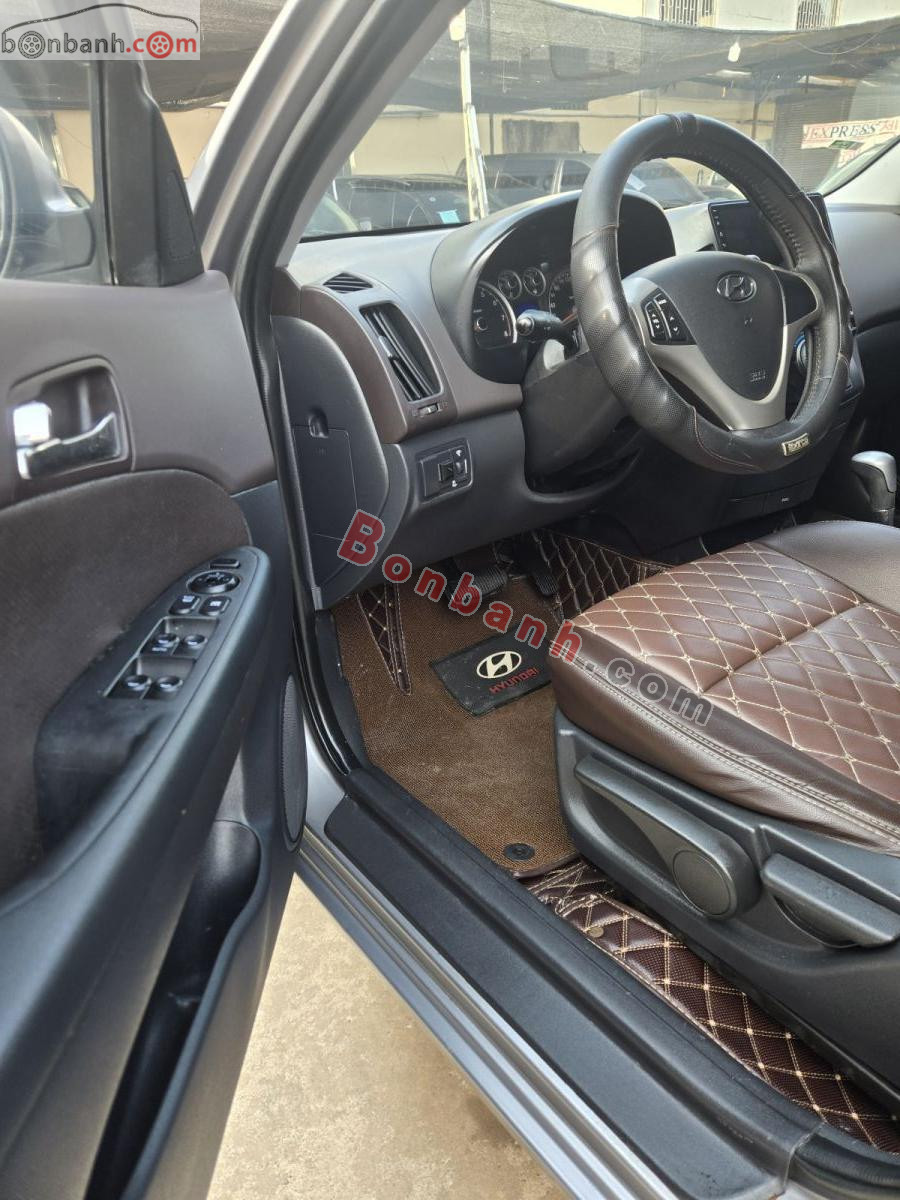 Bán ô tô Hyundai i30 CW 1.6 AT - 2011 - xe cũ