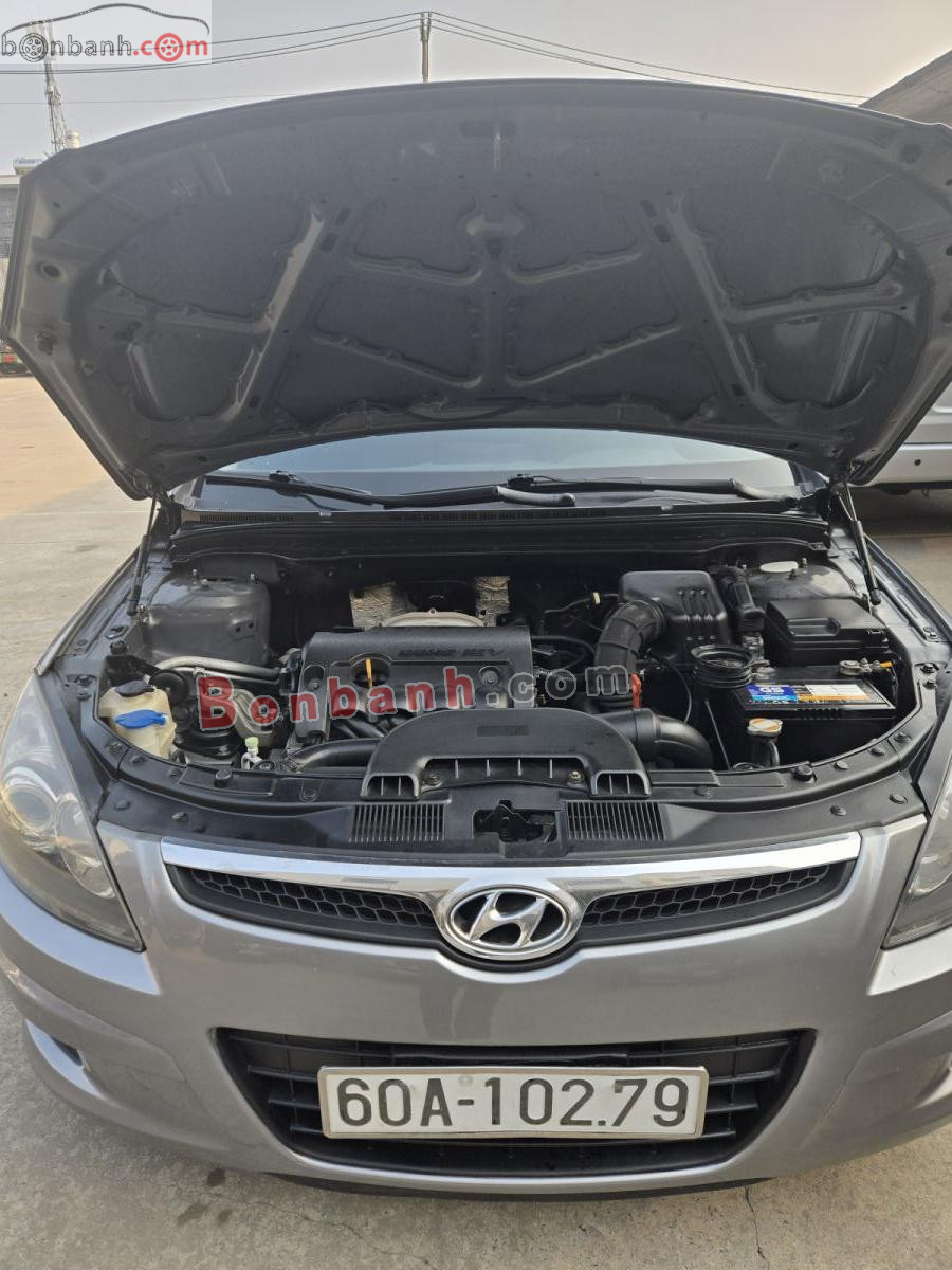 Bán ô tô Hyundai i30 CW 1.6 AT - 2011 - xe cũ