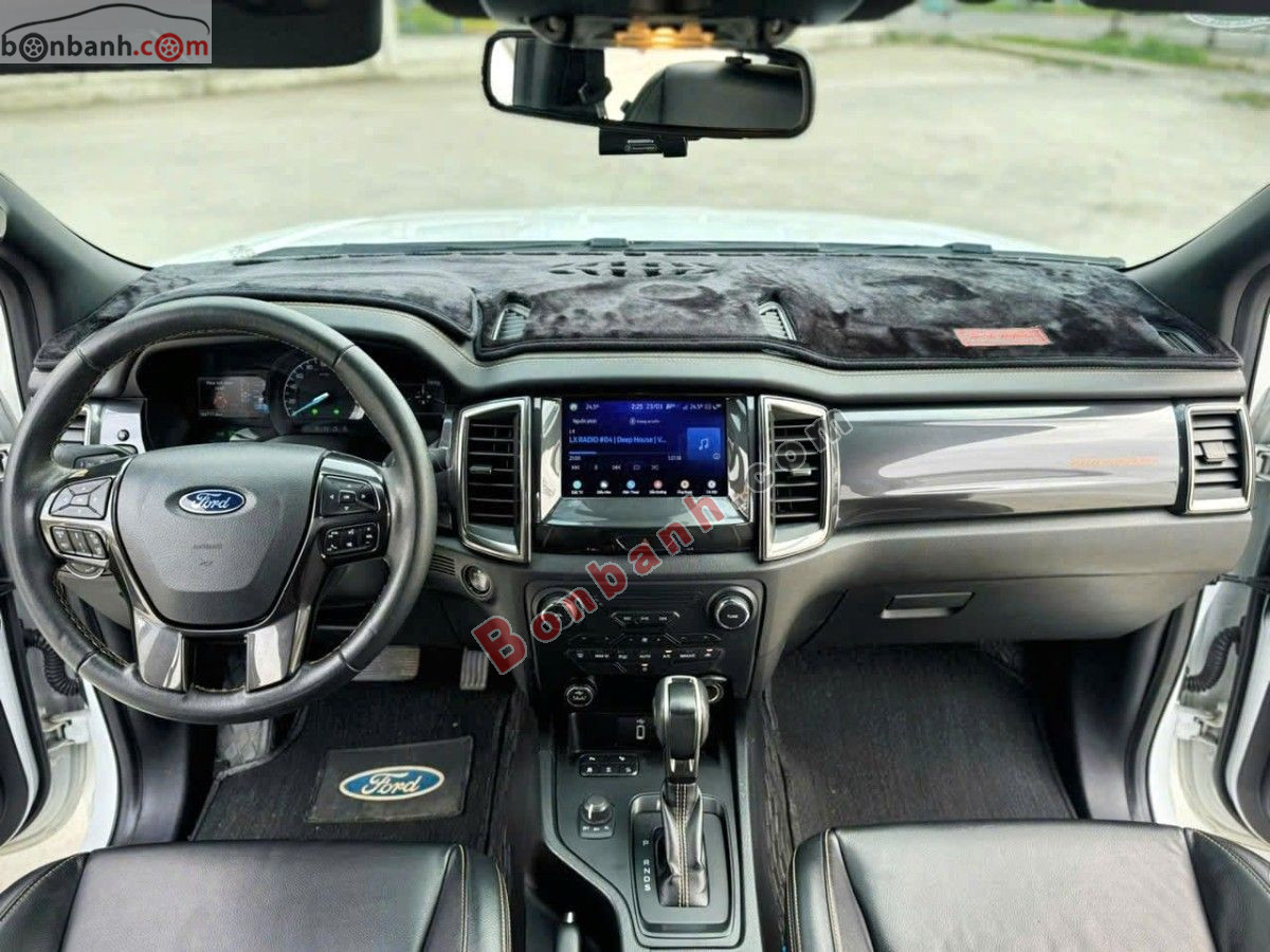 Bán ô tô Ford Ranger Wildtrak 2.0L 4x4 AT - 2022 - xe cũ