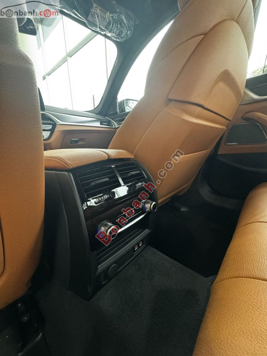 Bán ô tô BMW 5 Series 520i M Sport - 2023 - xe mới