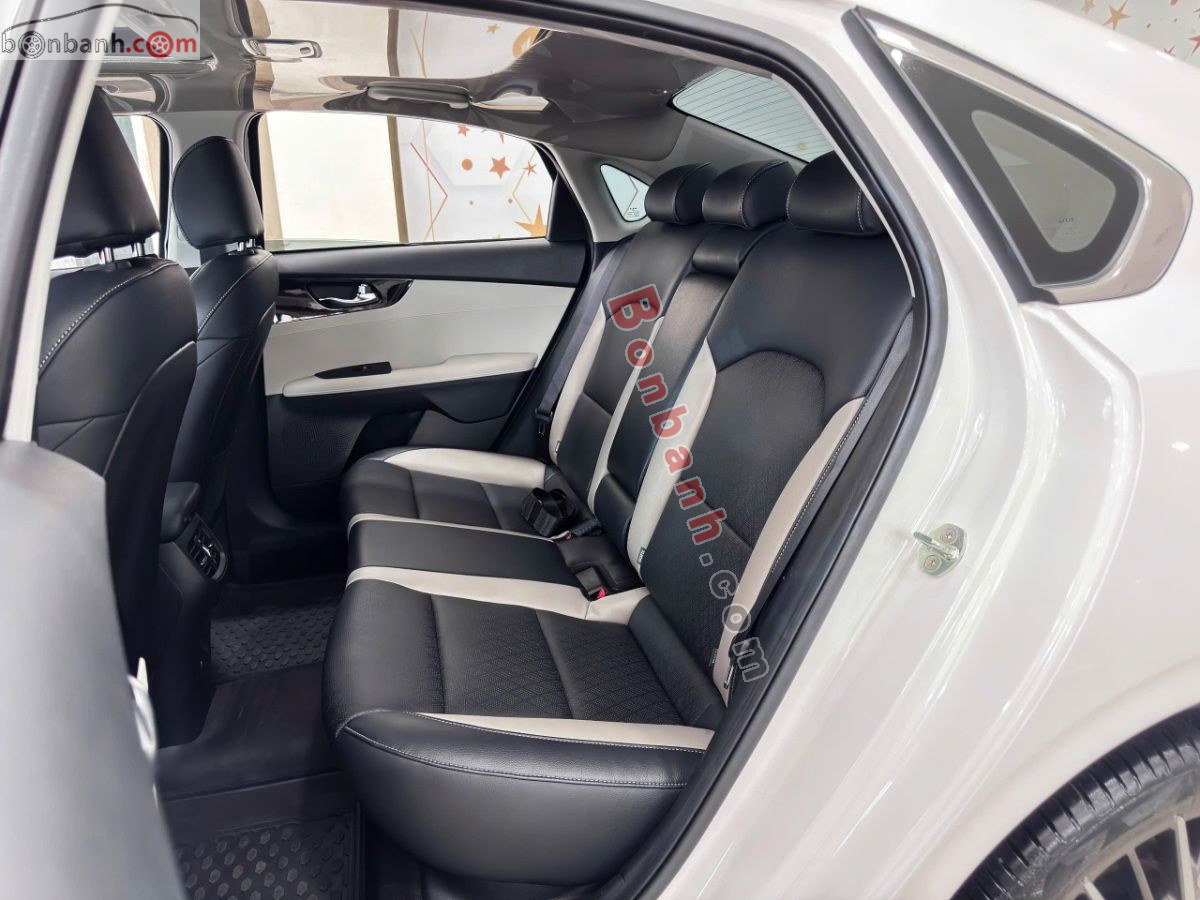 Bán ô tô Kia K3 Luxury 1.6 AT - 2024 - xe cũ