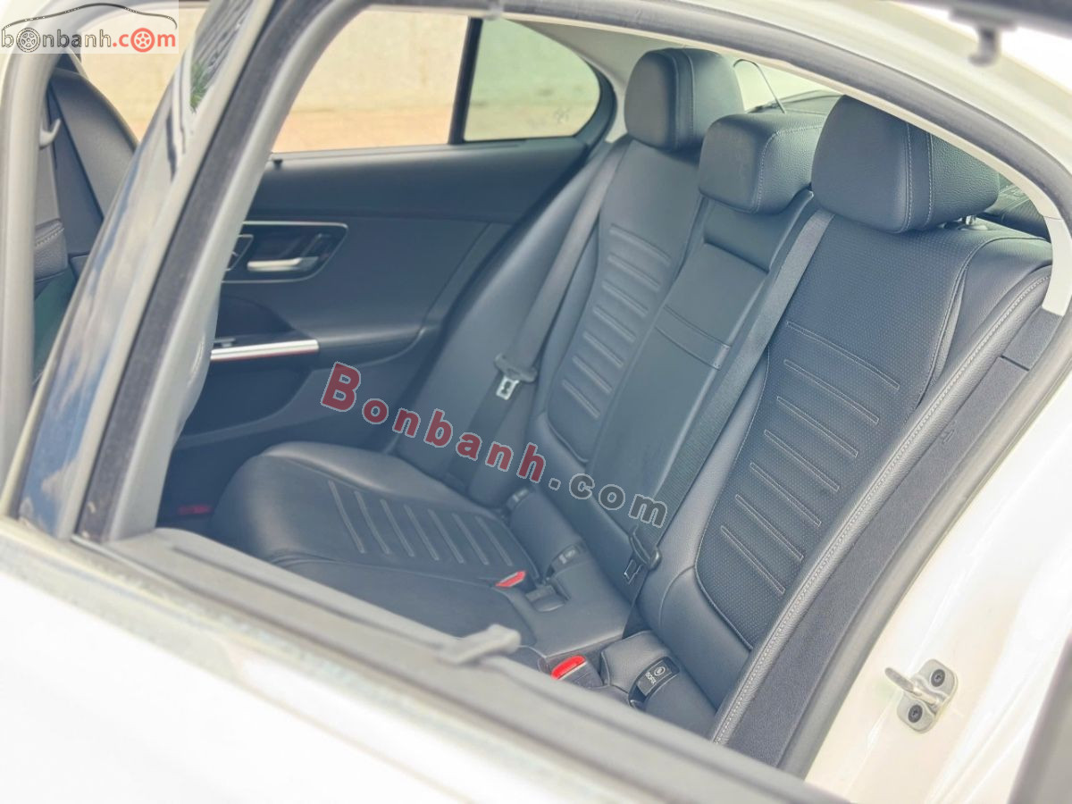 Bán ô tô Mercedes Benz C class C300 AMG - 2022 - xe cũ