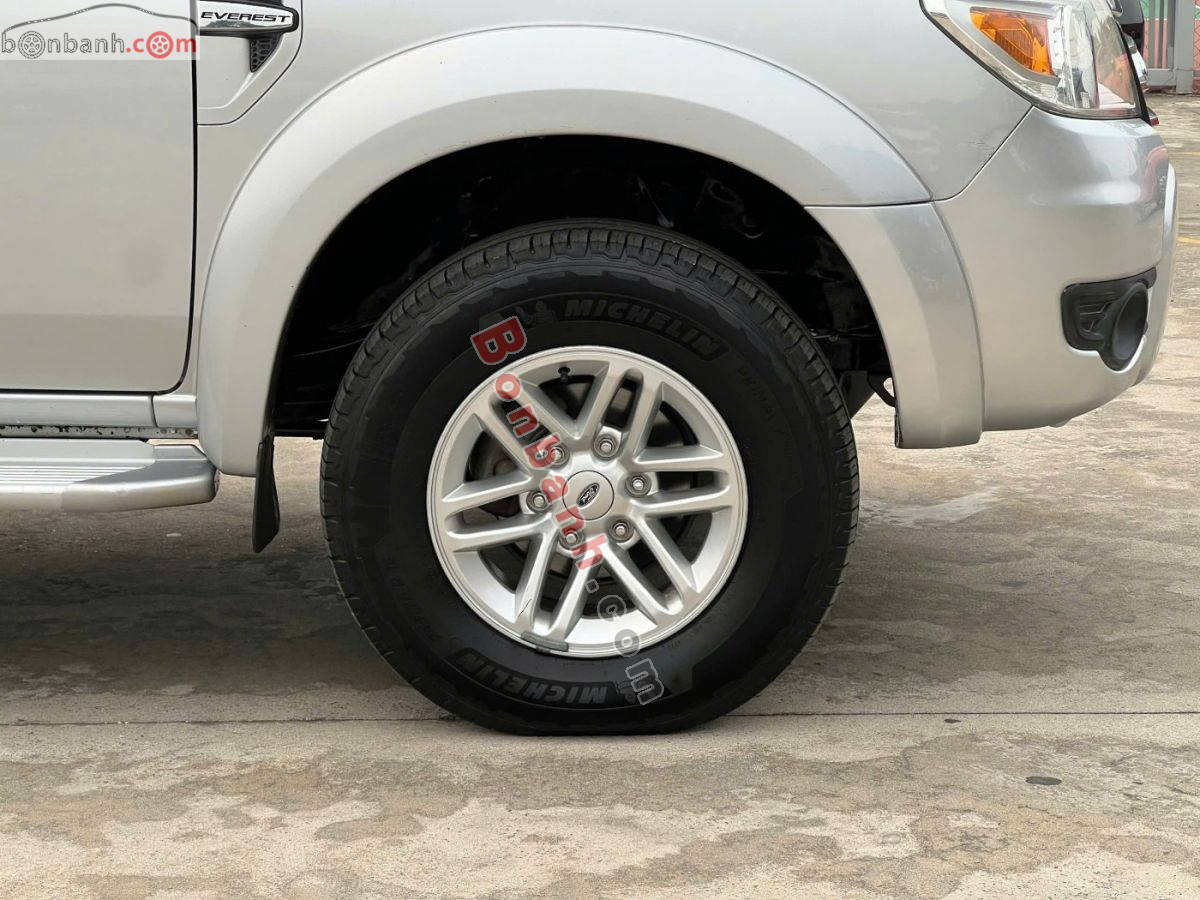 Bán ô tô Ford Everest 2.6L 4x4 MT - 2011 - xe cũ
