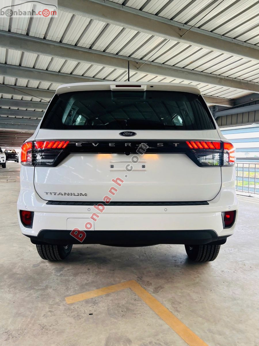 Bán ô tô Ford Everest Titanium Plus 2.0L 4x4 AT - 2026 - xe mới