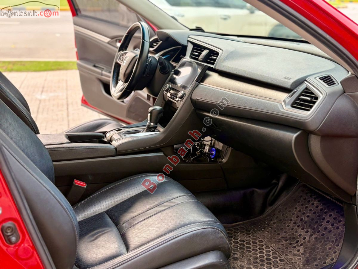 Bán ô tô Honda Civic 1.8 E - 2018 - xe cũ