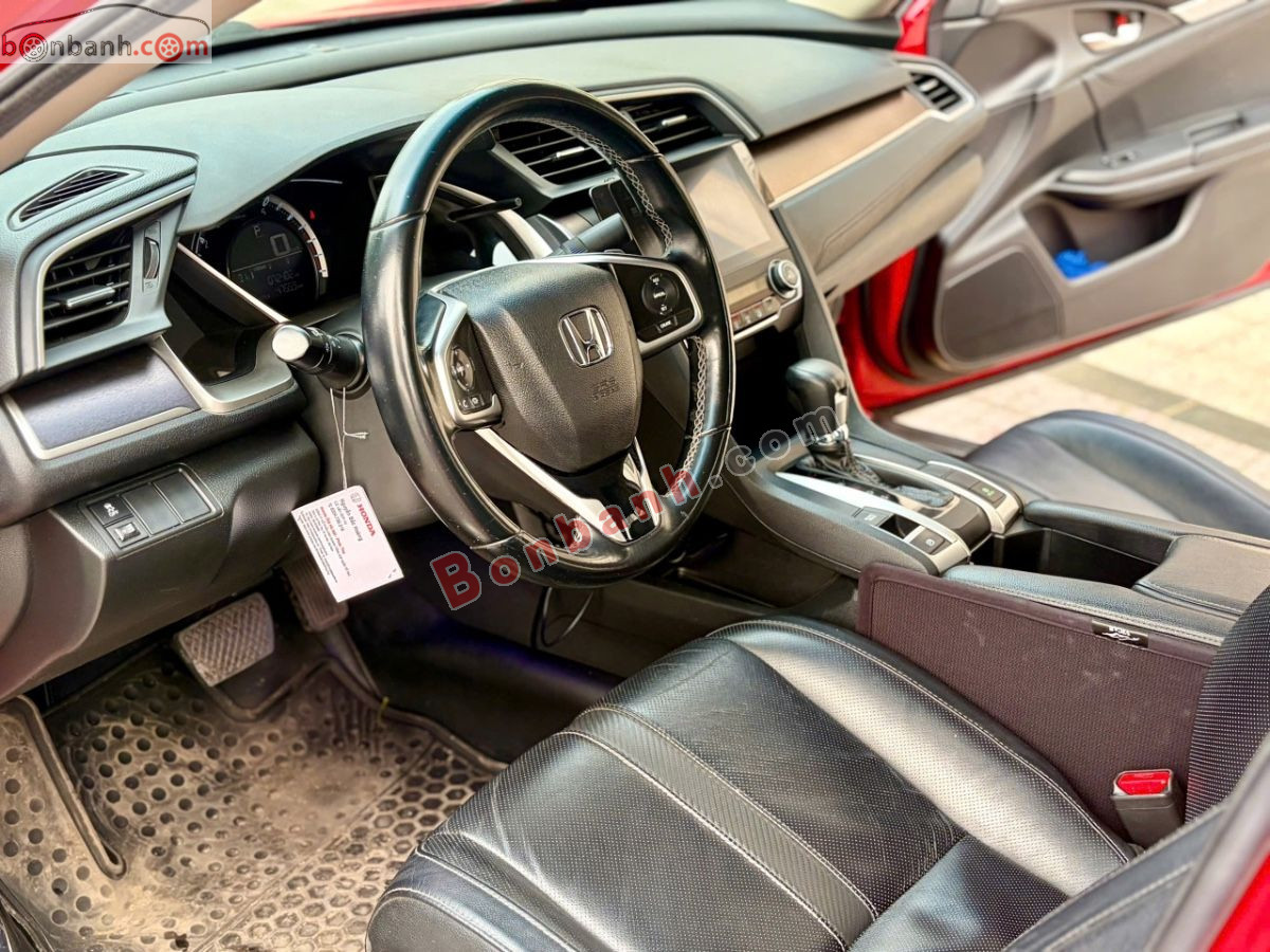 Bán ô tô Honda Civic 1.8 E - 2018 - xe cũ