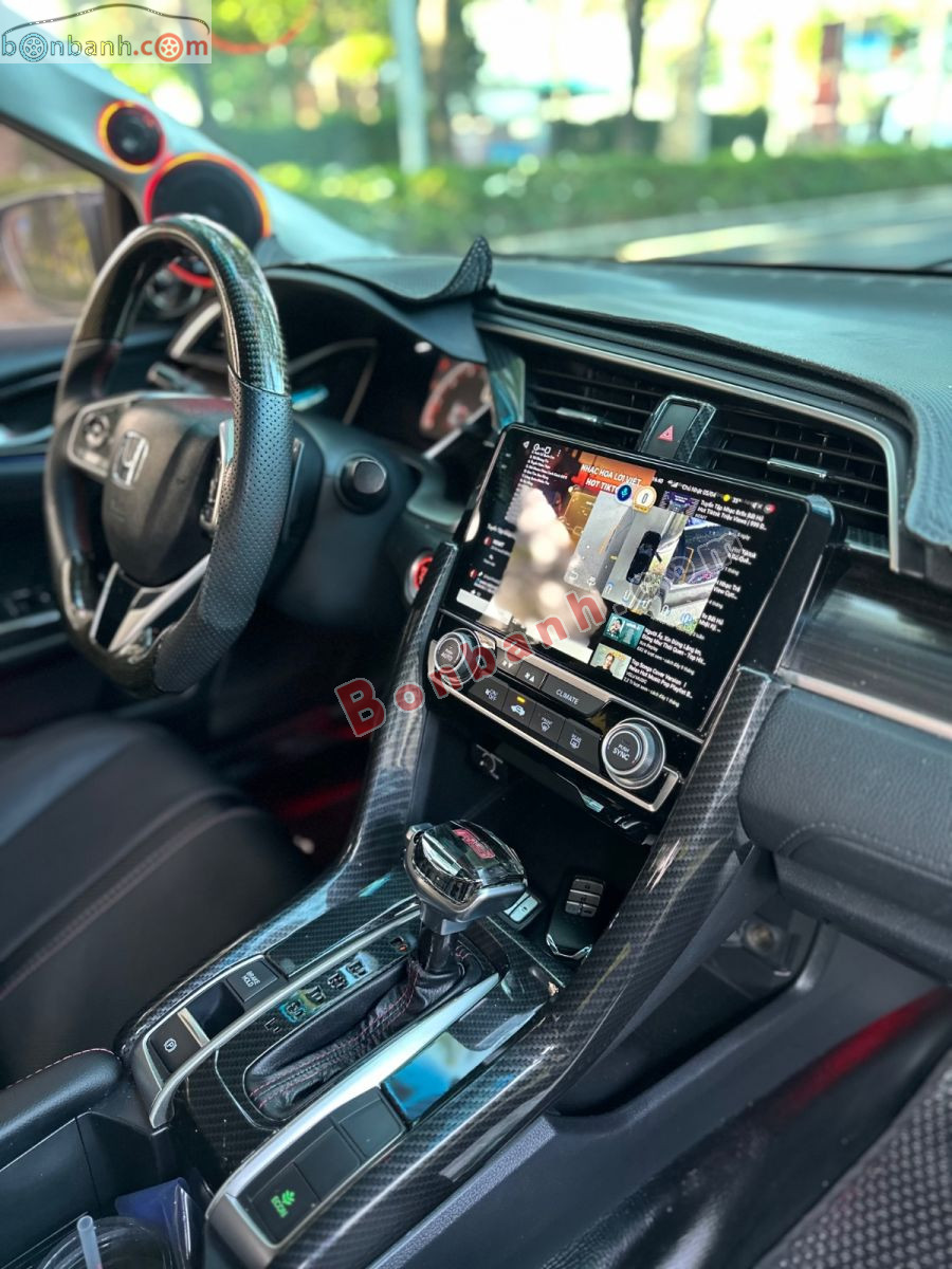 Bán ô tô Honda Civic RS 1.5 AT - 2019 - xe cũ