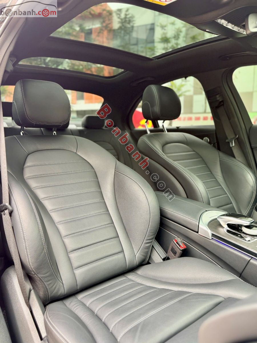 Bán ô tô Mercedes Benz C class C300 AMG - 2020 - xe cũ
