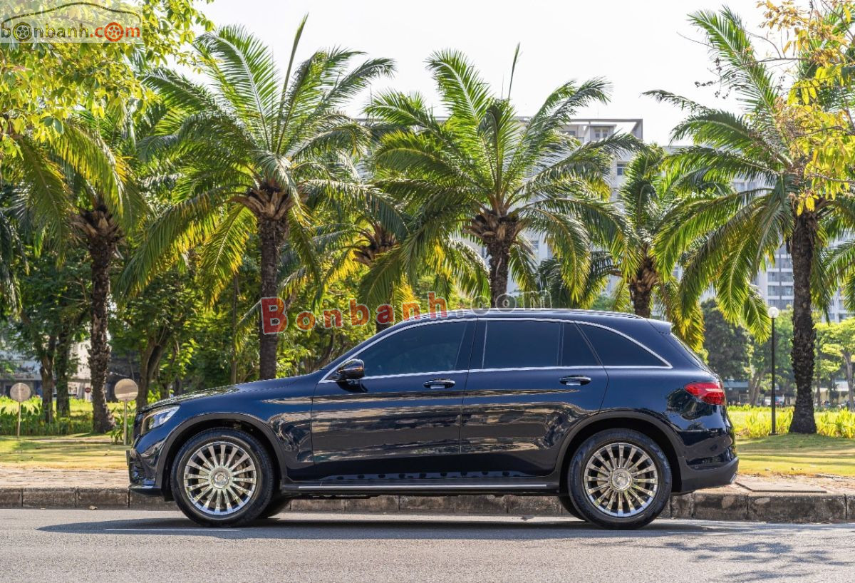 Bán ô tô Mercedes Benz GLC 300 4Matic - 2017 - xe cũ