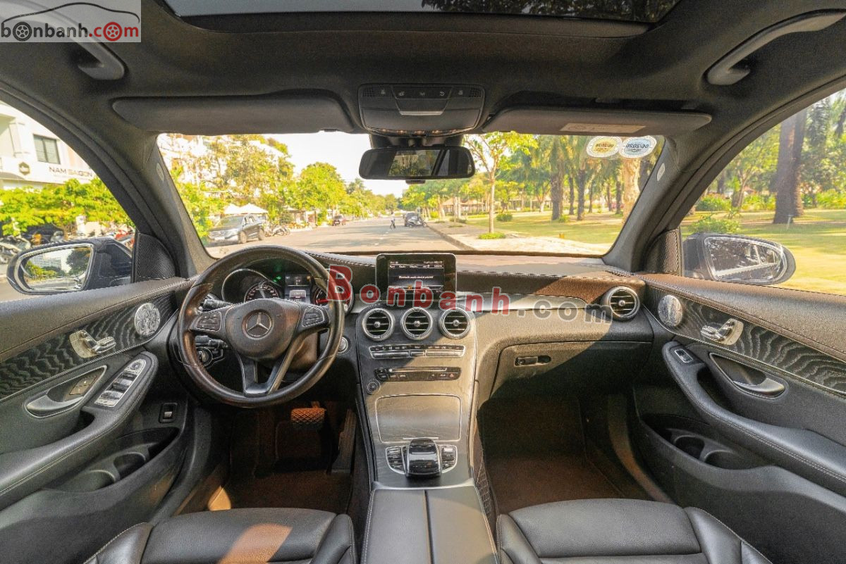 Bán ô tô Mercedes Benz GLC 300 4Matic - 2017 - xe cũ