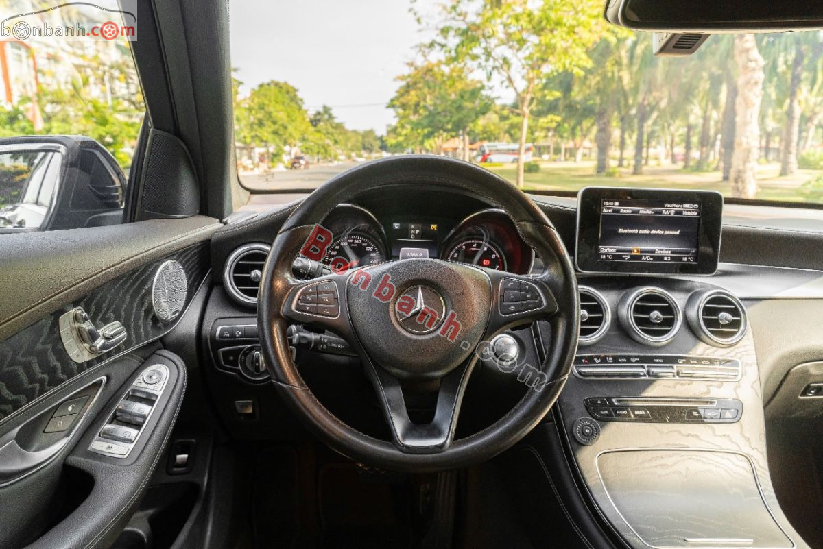 Bán ô tô Mercedes Benz GLC 300 4Matic - 2017 - xe cũ