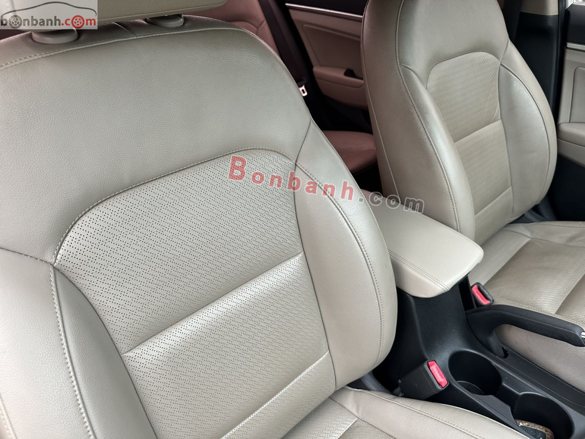 Bán ô tô Hyundai Elantra 1.6 AT - 2019 - xe cũ