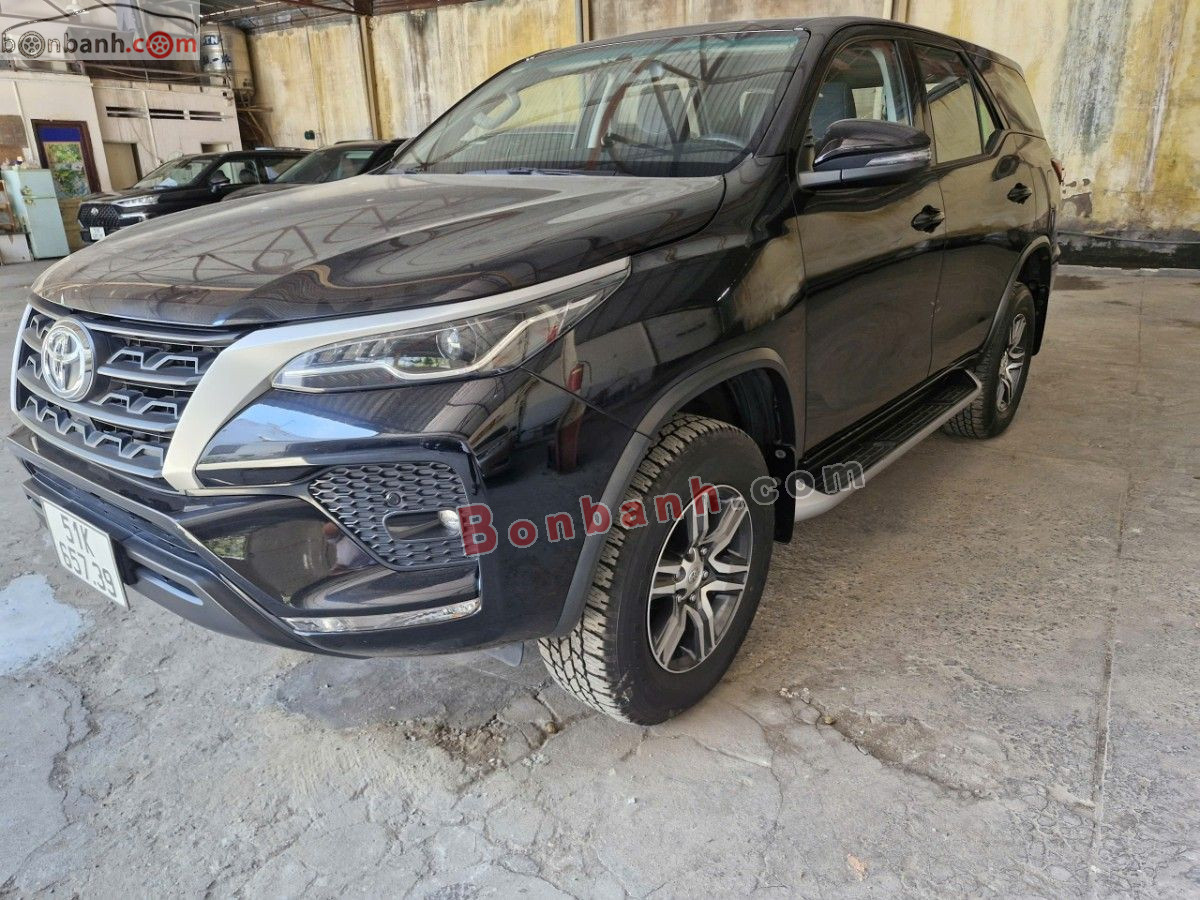 Bán ô tô Toyota Fortuner 2.4L 4x2 MT - 2022 - xe cũ